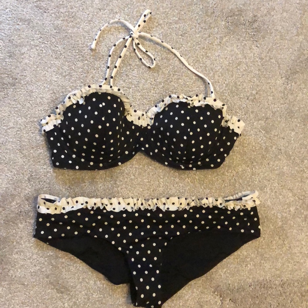Victoria’s Secret bikini